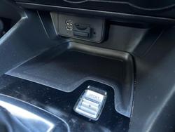 2018 Mazda
3 Neo Sport