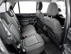 2024 Ford
Everest Ambiente