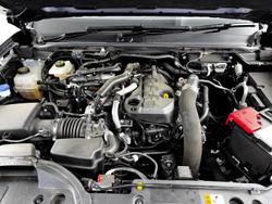 2024 Ford
Everest Ambiente