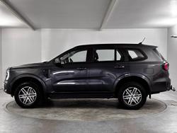 2024 Ford
Everest Ambiente