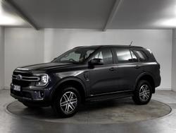 2024 Ford
Everest Ambiente
