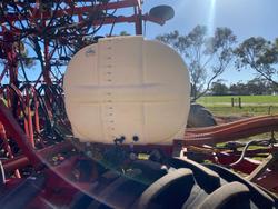 VADERSTAD Seed Hawk SH6010 60 Seeding Bar with liquid tank