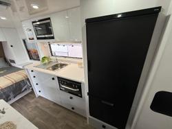 2025 Vivid Caravans Explorer 21 Family