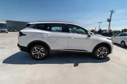 2024 Kia
Sportage HEV SX