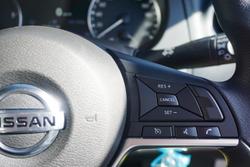 2024 Nissan
Navara SL