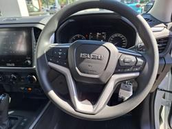 2024 Isuzu
D-MAX LS-M