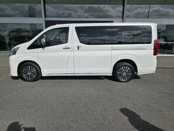 2019 Toyota
Granvia VX