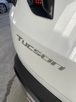 2024 Hyundai
                Tucson Elite