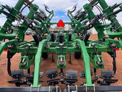 Great Plains Max Chisel MC5315 19 Vertical Tillage