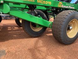 Great Plains
Max Chisel MC5315 19 Vertical Tillage