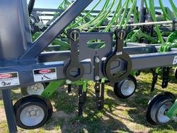 2024 Boss
40' Bridge-Frame Planter