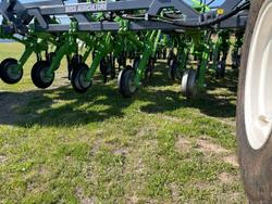 2024 Boss
40' Bridge-Frame Planter