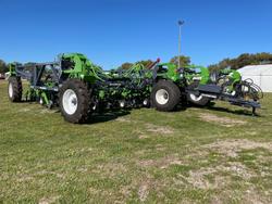 2024 Boss
40' Bridge-Frame Planter