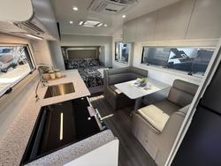 2025 Platinum 196 Cxr Cafe Dinette