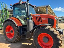Kubota
M7171p Premium Powershift Tractor