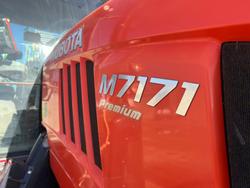 Kubota
M7171p Premium Powershift Tractor