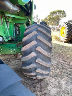 2012 John Deere
S690 Harvester + 640D 40Ft Front