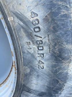 2013 Rogator 1300 Self-Propelled Sprayer