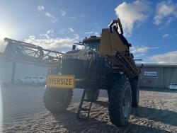 2013 Rogator 1300 Self-Propelled Sprayer