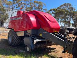 2010 Massey Ferguson 2190 Single Axle Square Baler