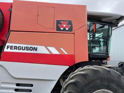 Massey Ferguson
9895 Harvester