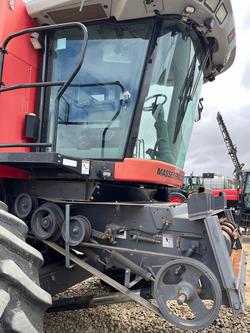 Massey Ferguson
9895 Harvester