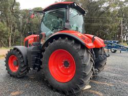Kubota M7-172 Std Deluxe 173Hp Tractor