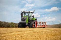 2025 Fendt 943 Vario Mt 431Hp Tracked Tractor