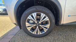 2024 NISSAN
                X-TRAIL ST-L (4WD) e-POWER (HYBRID)