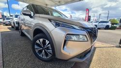 2024 NISSAN
                X-TRAIL ST-L (4WD) e-POWER (HYBRID)