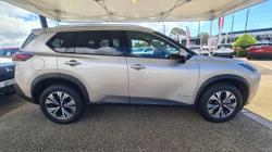 2024 NISSAN
                X-TRAIL ST-L (4WD) e-POWER (HYBRID)