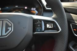 2024 MG ZS Essence Hybrid+