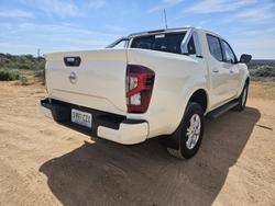 2023 Nissan
                Navara ST