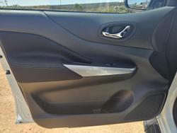 2023 Nissan
                Navara ST