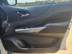 2023 Nissan
                Navara ST