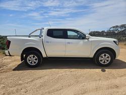 2023 Nissan
                Navara ST