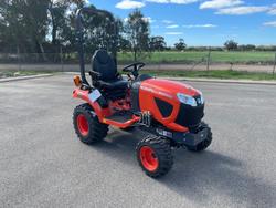 Kubota Bx2380 23Hp Hst Rops Tractor