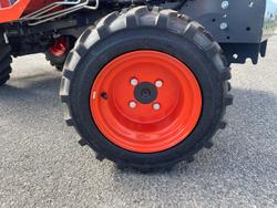 Kubota Bx2380 23Hp Hst Rops Tractor