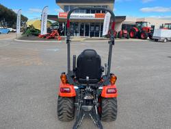 Kubota Bx2380 23Hp Hst Rops Tractor
