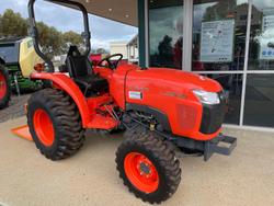  Kubota
                L3800hd 38Hp Tractor 