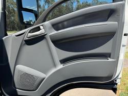 2014 Isuzu Nls 200 WHITE