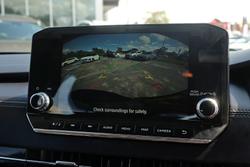 2022 Mitsubishi
Outlander ES
