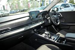 2022 Mitsubishi
Outlander ES