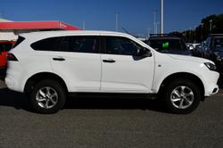 2024 Isuzu
MU-X LS-M