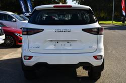 2024 Isuzu
MU-X LS-M