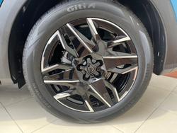 2025 Peugeot
                3008 GT Premium Hybrid