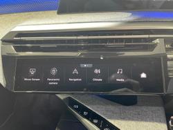 2025 Peugeot
3008 GT Premium Hybrid