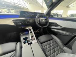 2025 Peugeot
                3008 GT Premium Hybrid