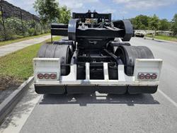 2008 Moore 36 Hooklift Stable Tip Black