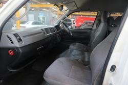 2006 Toyota Hiace Commuter TRH223R French Vanilla